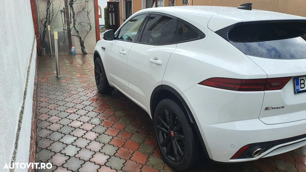 Jaguar E-Pace P250 AWD R-Dynamic S - 16