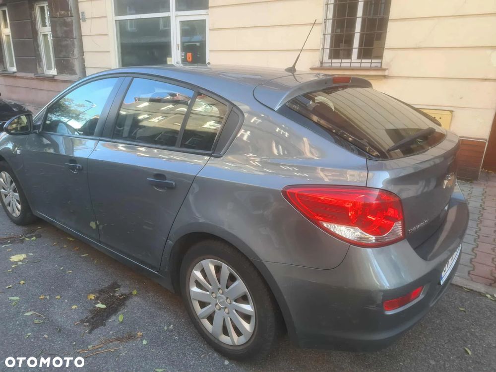 Chevrolet Cruze 1.6 LT - 2