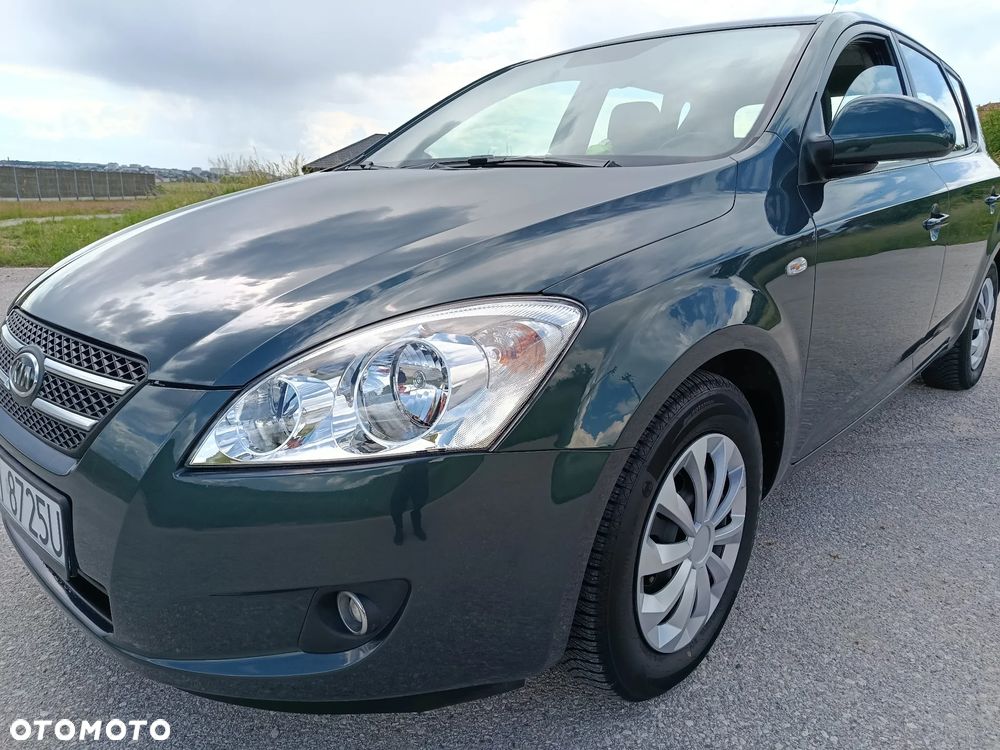 Kia Ceed - 17