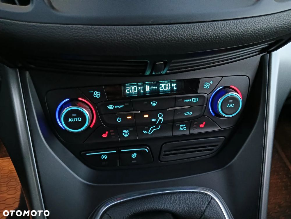 Ford Kuga - 15