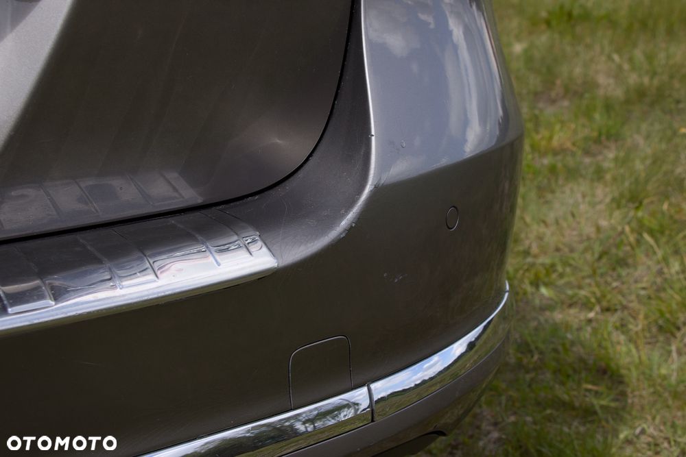 Volkswagen Passat Variant 2.0 TDI DSG BlueMotion Technology Exclusive - 37