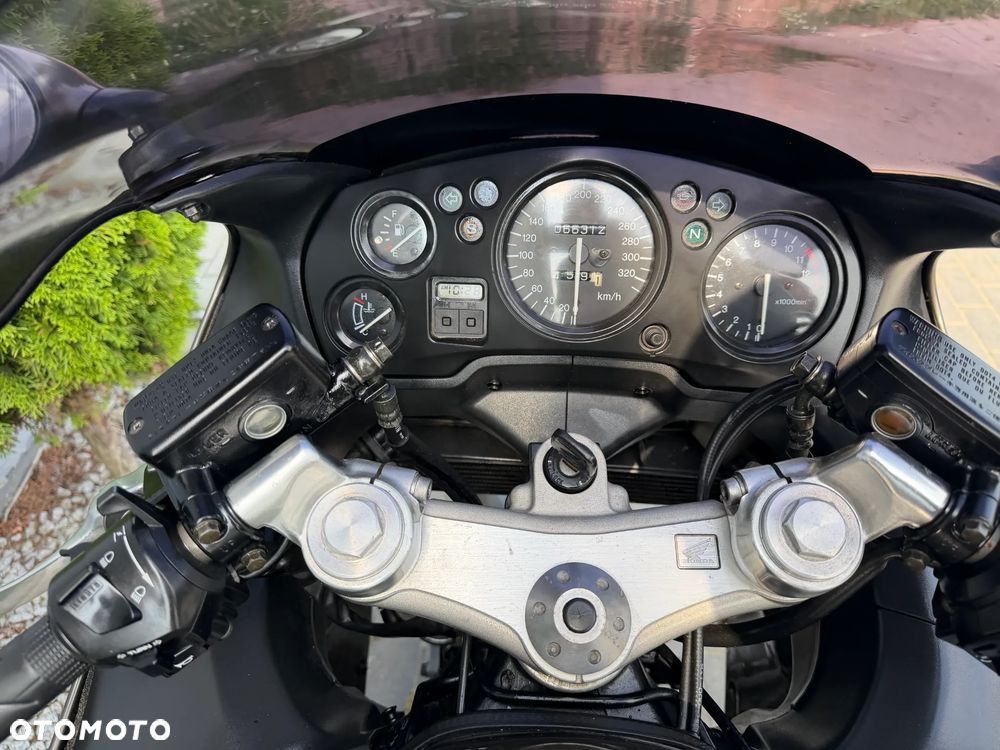Honda CBR - 26