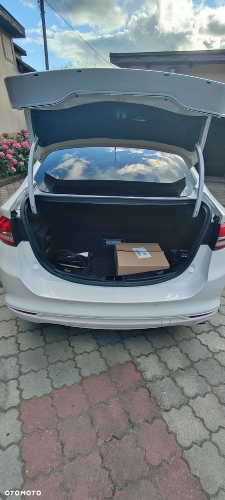 Ford Fusion - 11