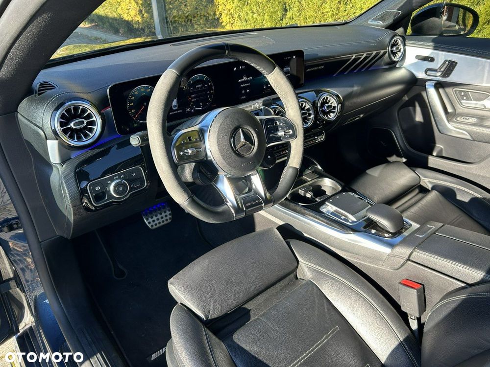 Mercedes-Benz CLA AMG 35 4-Matic 7G-DCT - 17