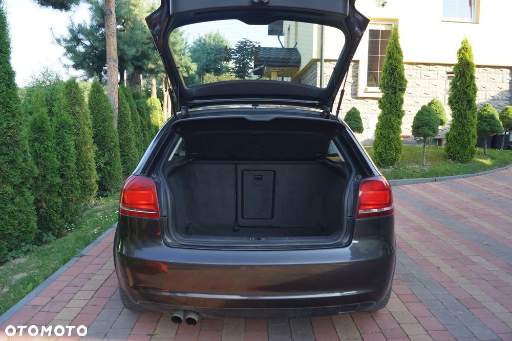 Audi A3 3-drzwiowe 2.0 TDI Attraction - 10