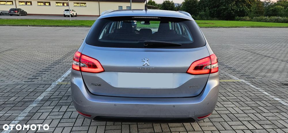 Peugeot 308 1.5 BlueHDi Allure S&S - 20
