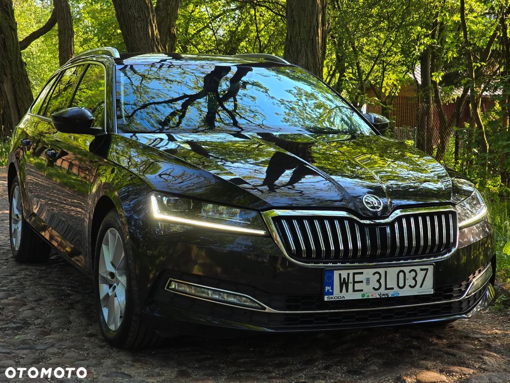 Skoda Superb 2.0 TDI SCR 4x4 Style DSG - 10