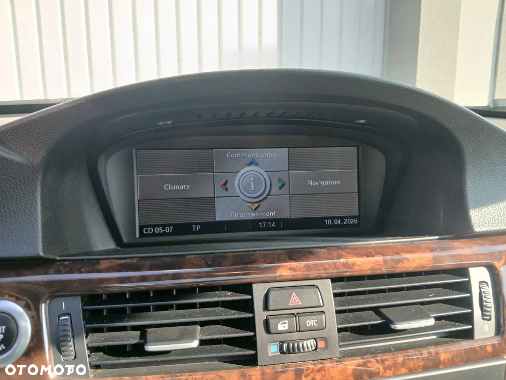 BMW Seria 3 325d - 22