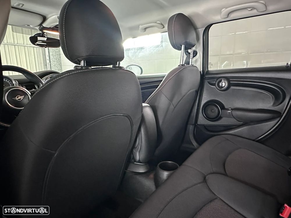MINI 5 Portas Cooper D Seven - 9