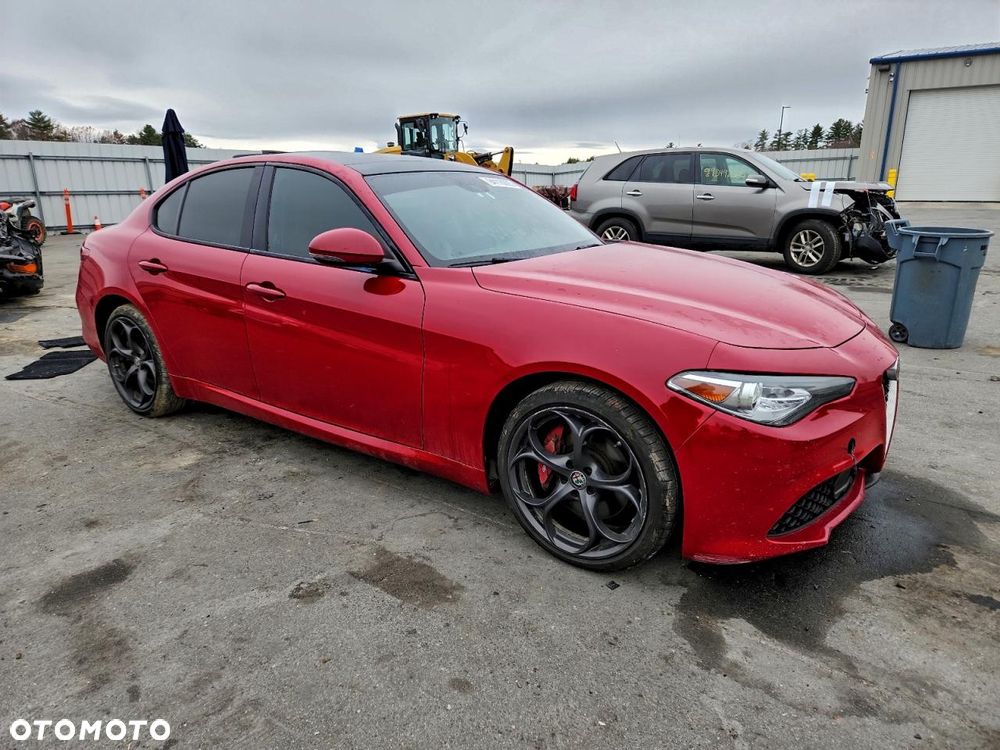 Alfa Romeo Giulia - 2