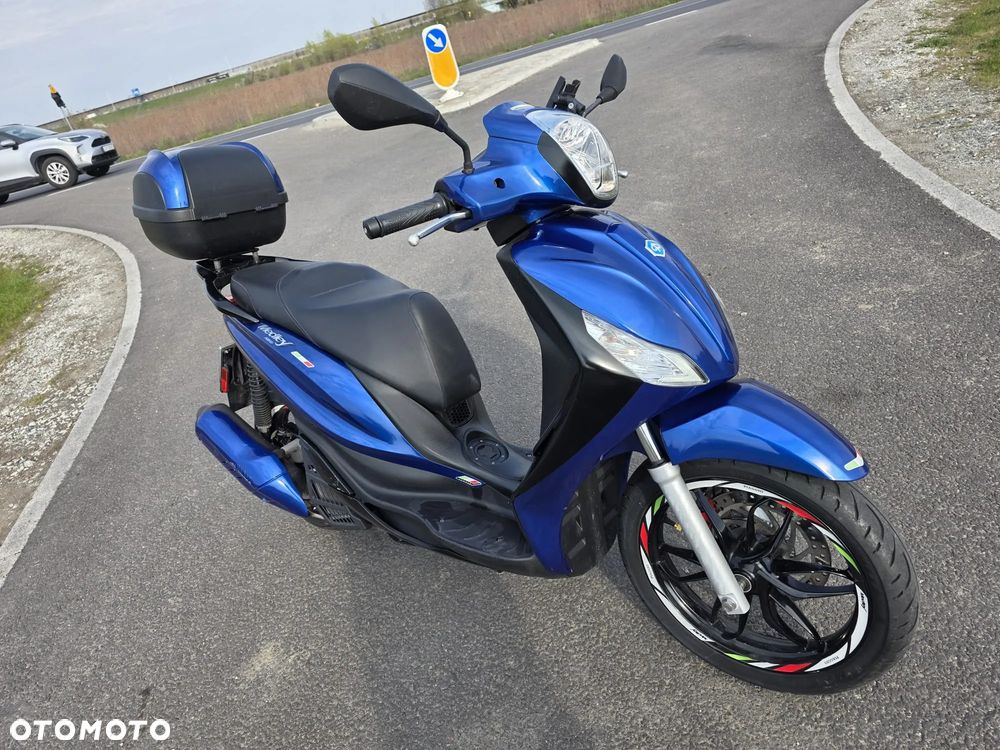 Piaggio Medley - 4