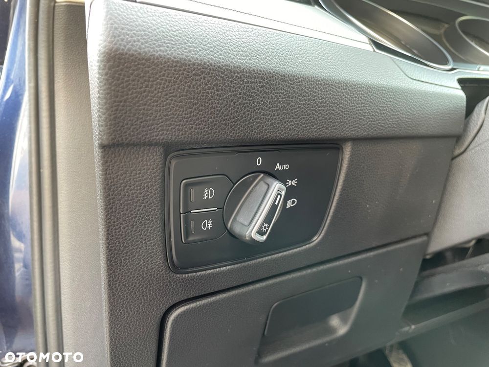 Volkswagen Passat 2.0 TDI SCR DSG Comfortline - 22