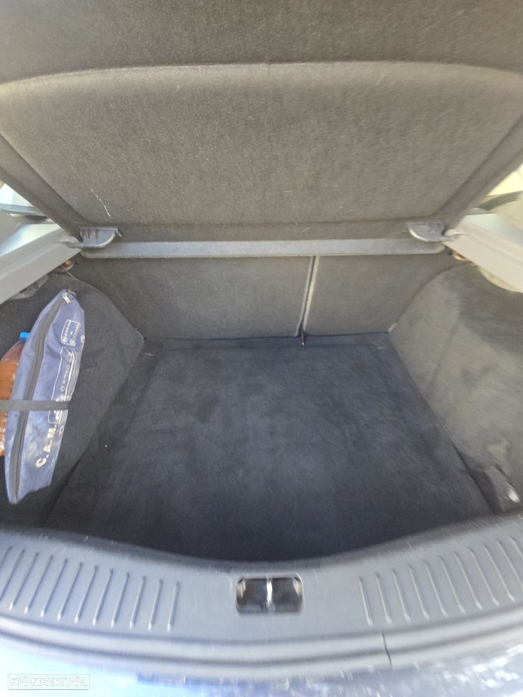 Ford Focus 1.6 TDCi Sport - 31