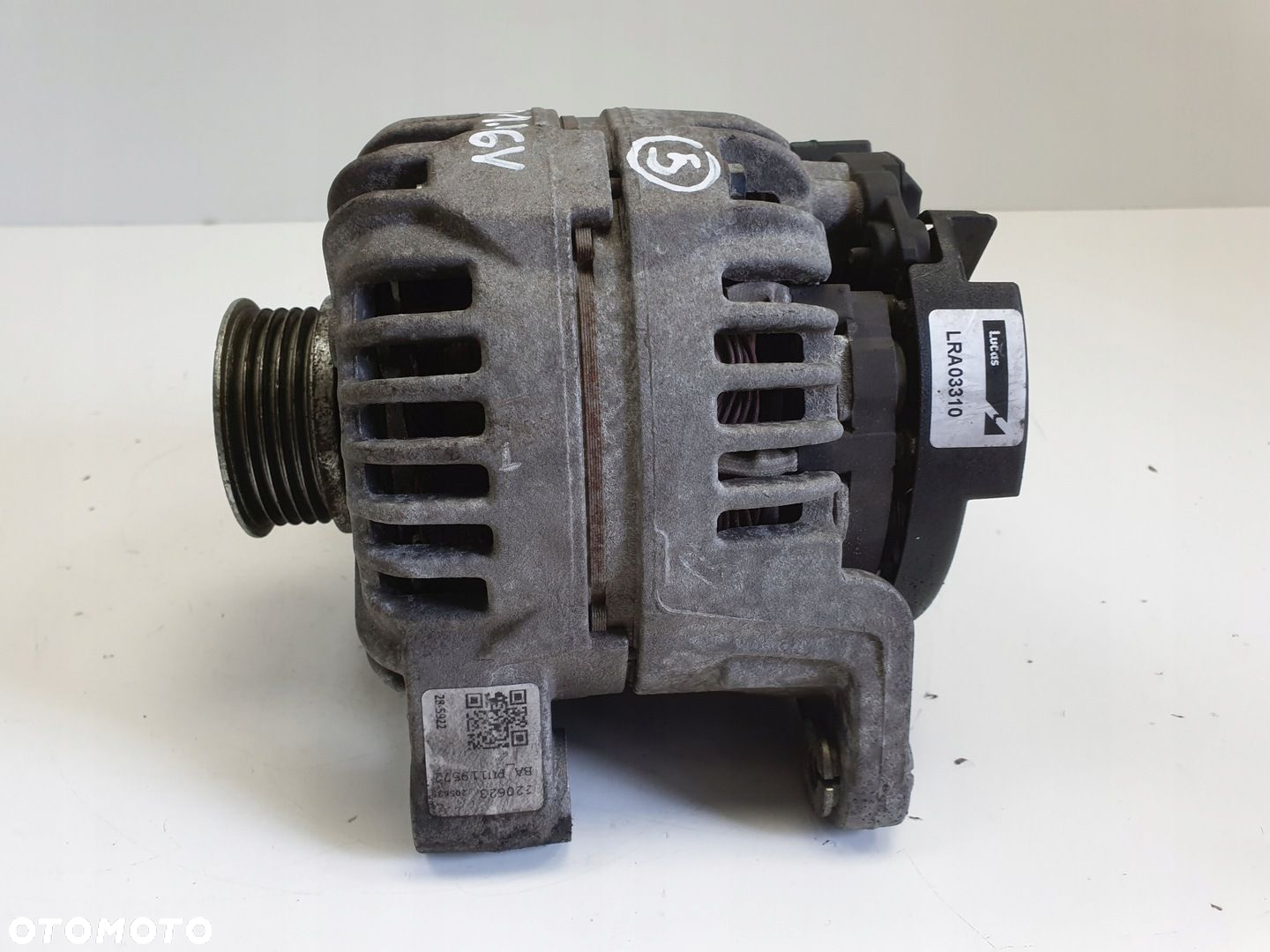 Opel Corsa D 1.4 16V ALTERNATOR BOSCH - 5