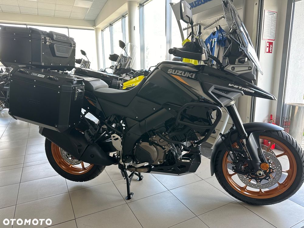 Suzuki V-STROM - 16