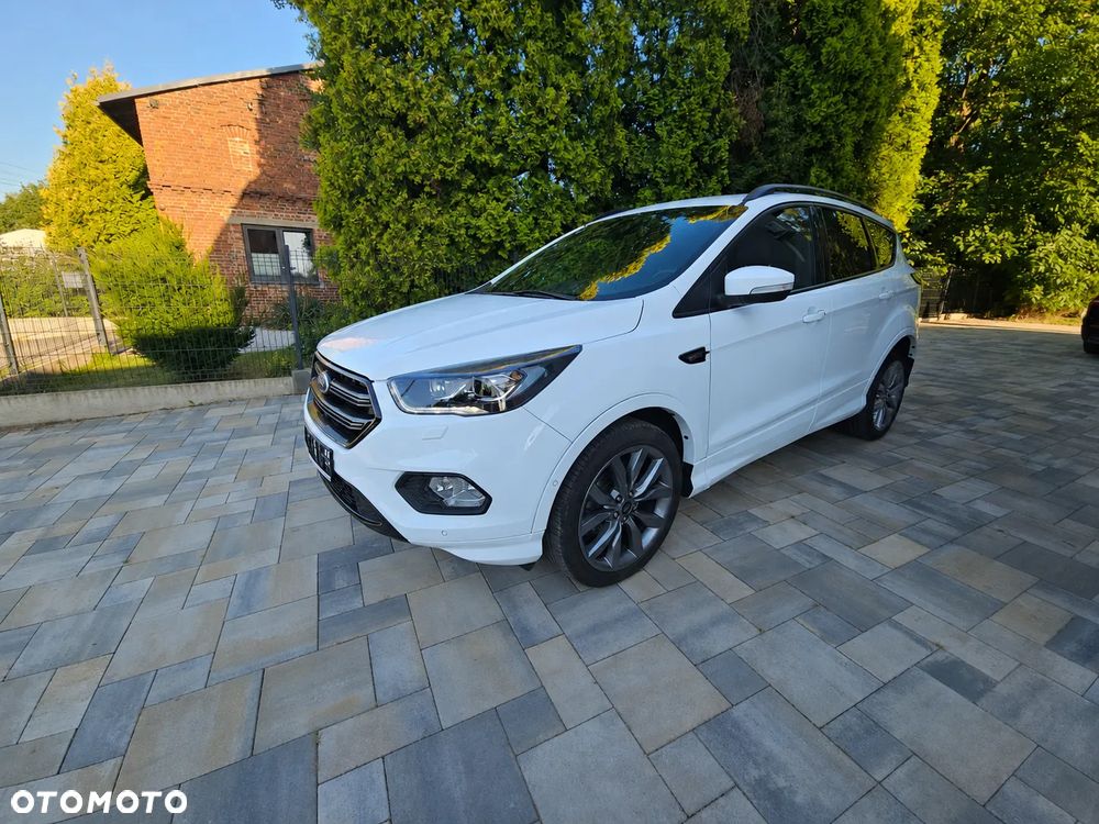 Ford Kuga 1.5 EcoBoost 2x4 ST-Line