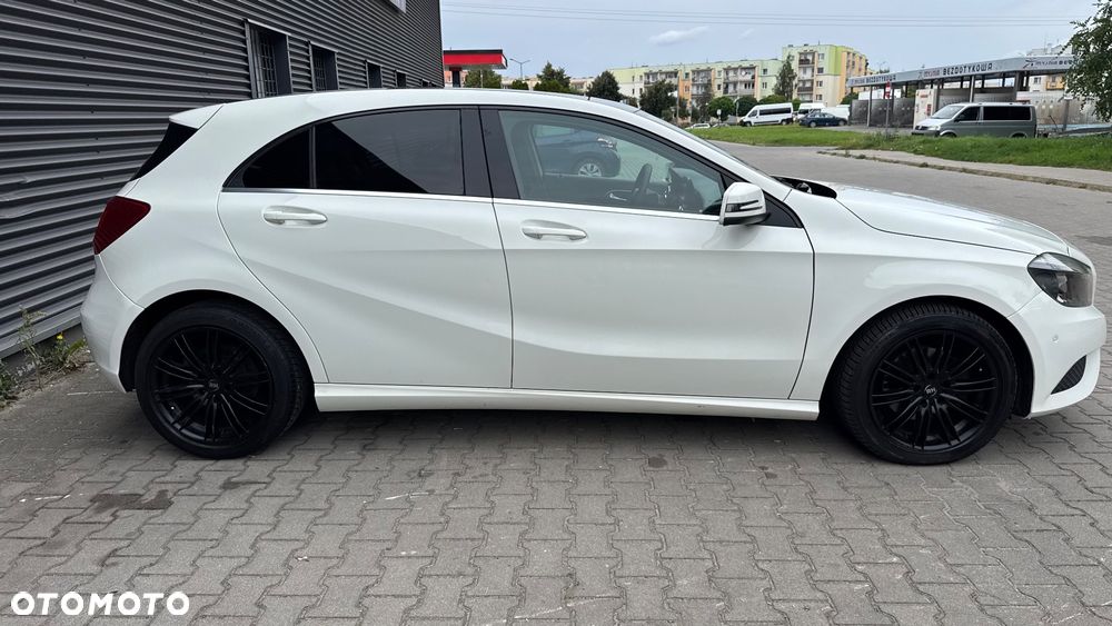 Mercedes-Benz Klasa A 180 BlueEfficiency Edition Style - 3