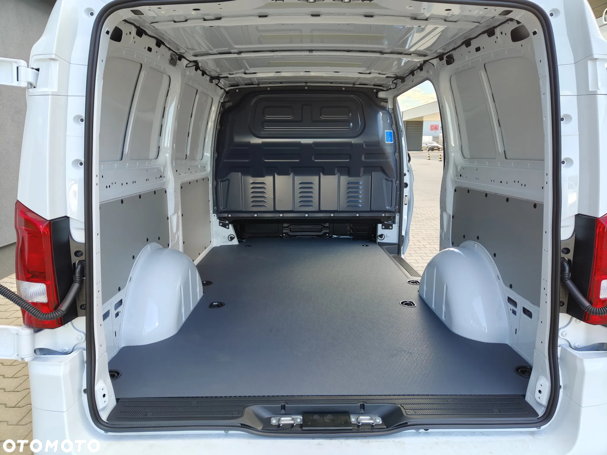Mercedes-Benz Vito - 7