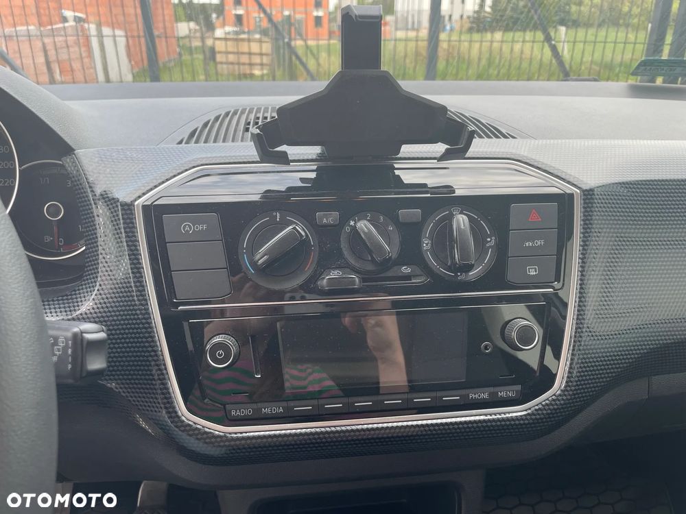 Volkswagen up! 1.0 move - 16