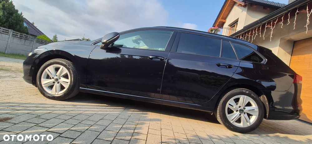 Volkswagen Golf 1.5 eTSI Life DSG - 12
