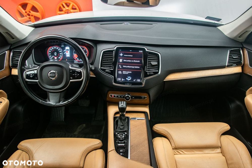 Volvo XC 90 - 17