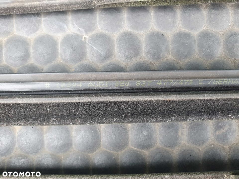 Listwa Drzwi Zgarniajaca Szyby Czarna AUDI A4 B6 B7 Sedan Kombi Avant - 9