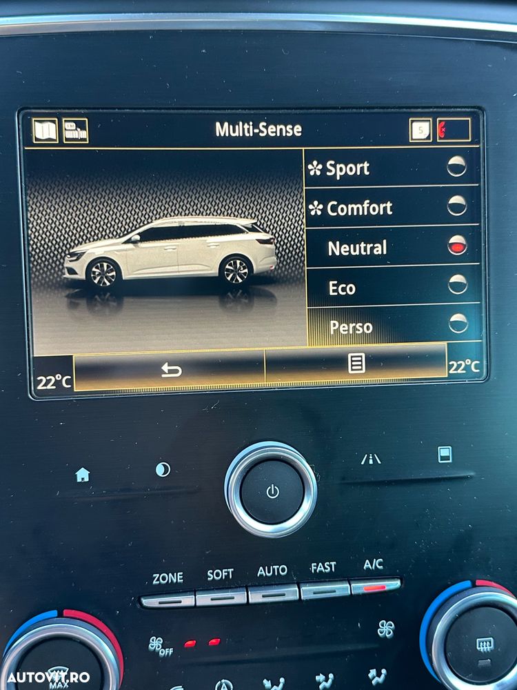 Renault Megane ENERGY dCi 130 Start & Stop Bose Edition - 28