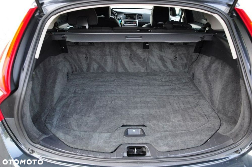Volvo V60 D3 Momentum - 27