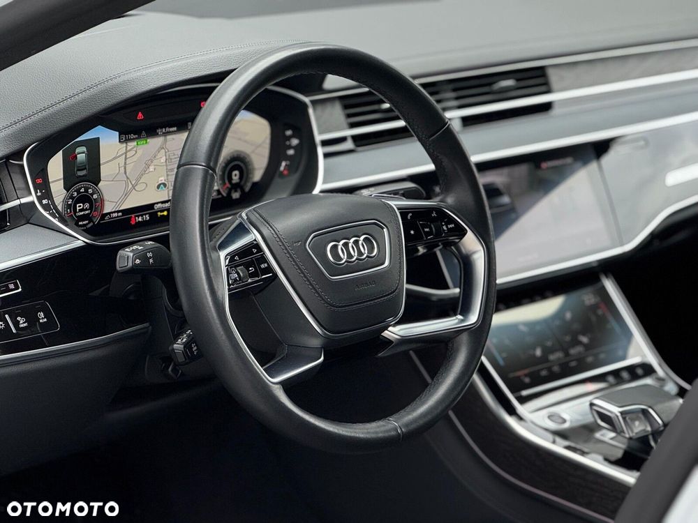 Audi A8 - 11