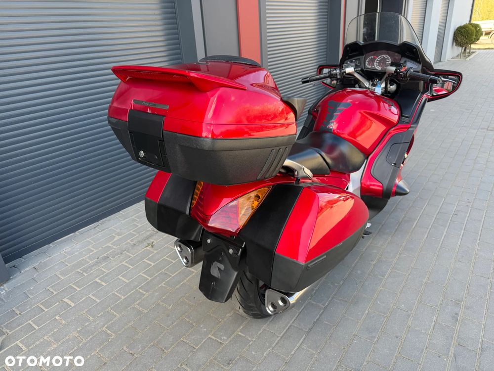 Honda ST - 10