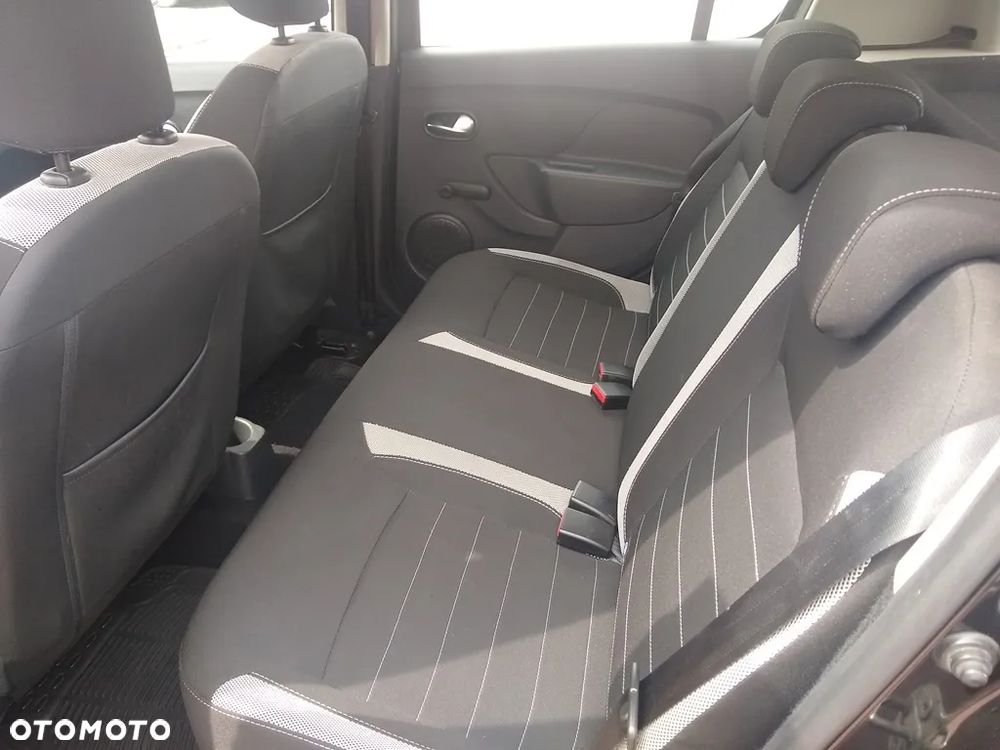 Dacia Sandero Stepway - 12
