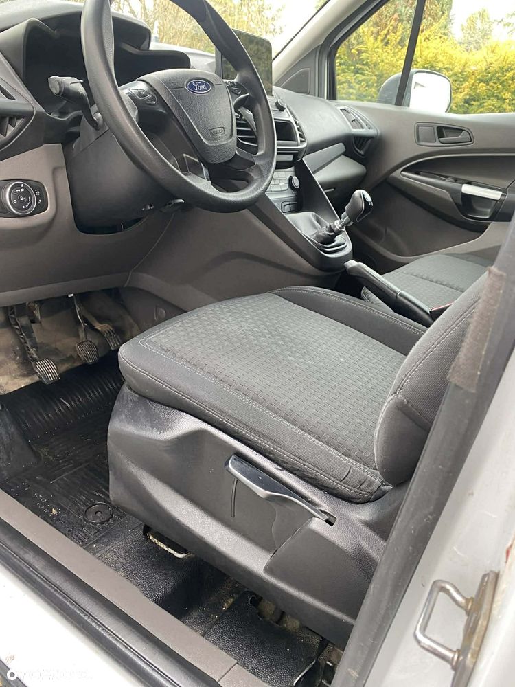 Ford Transit Connect - 14