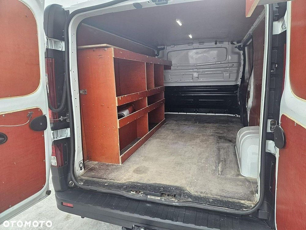 Opel Vivaro - 13