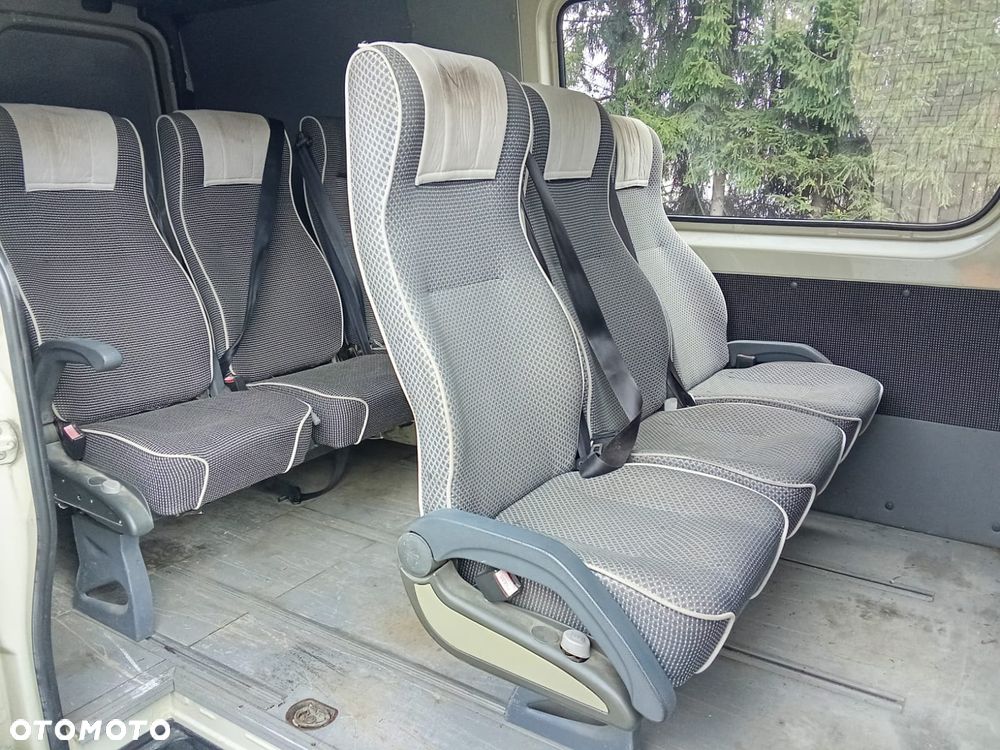 Mercedes-Benz Sprinter 906.211 - 12