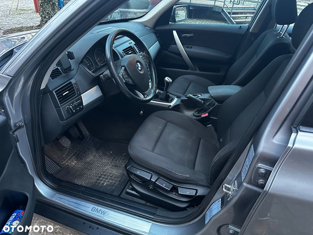 BMW X3 2.0d - 10