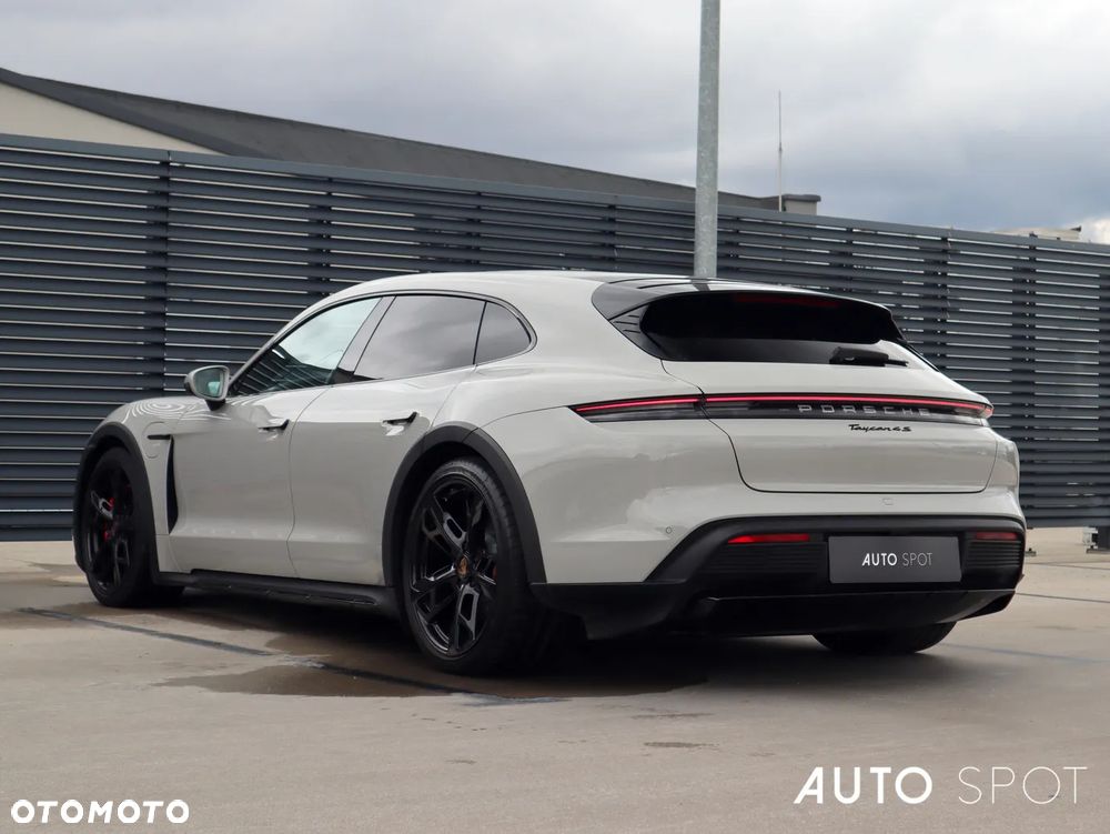 Porsche Taycan 4S - 6