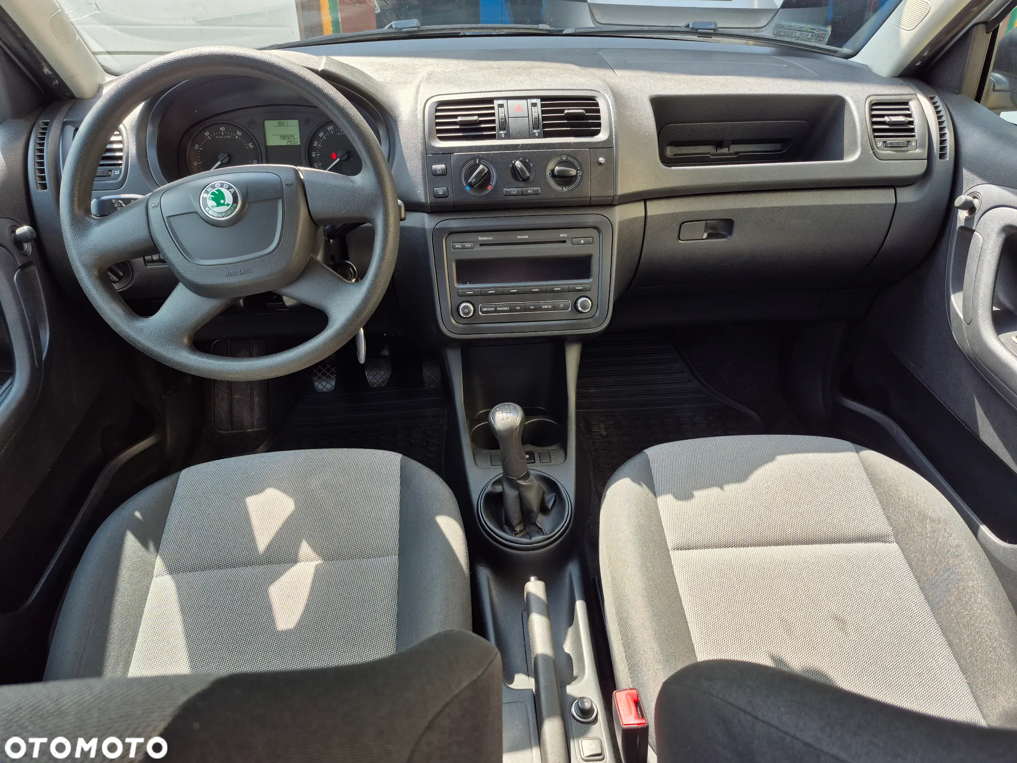 Skoda Fabia 1.2 TSI Active - 10