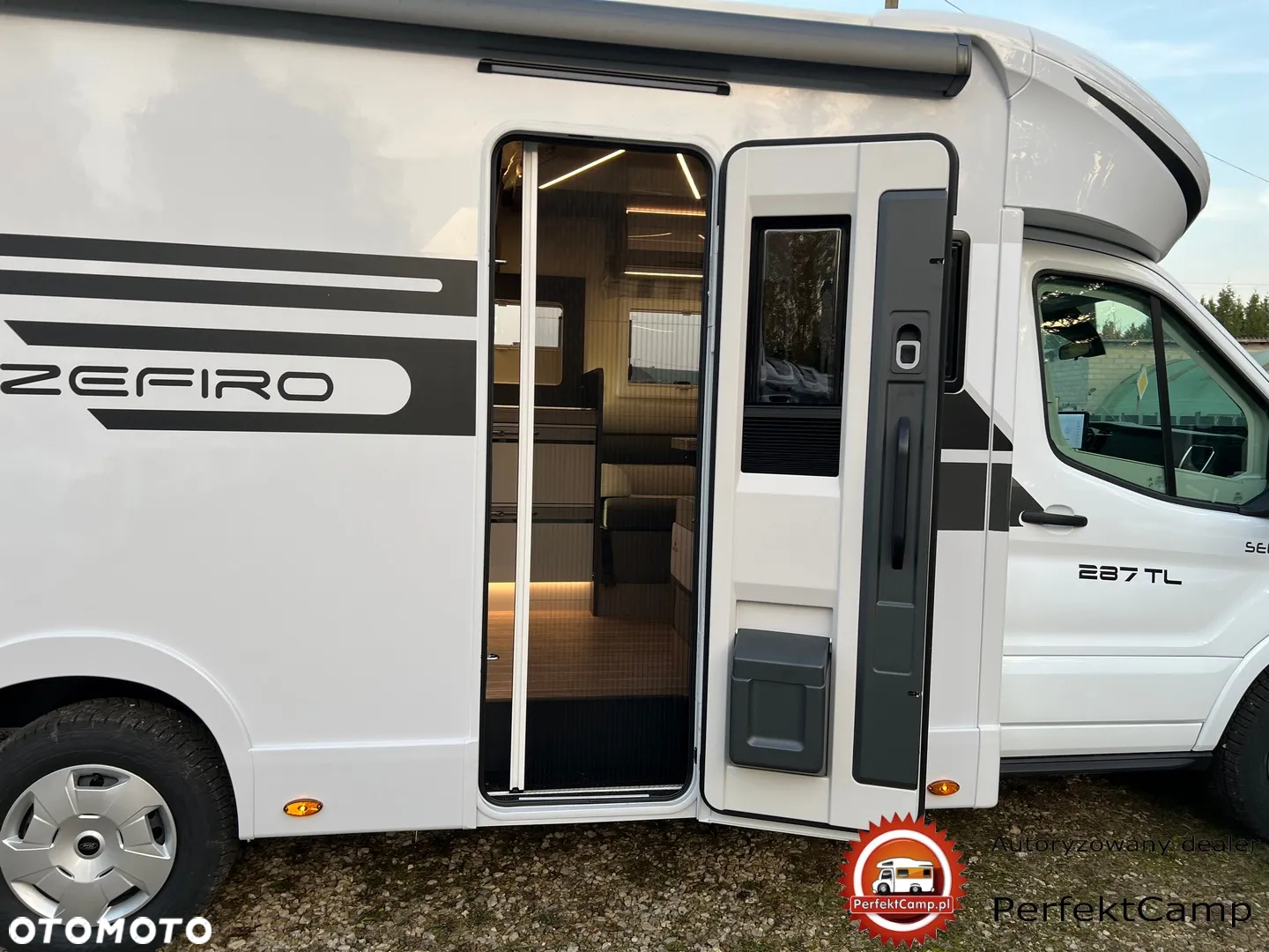 Roller Team ZEFIRO 287TL NOWY MODEL 2025  AUTOMAT 165KM TV 32 CALE ROUTER WIFI BAGAŻNIK NA ROWERY ISOFIX - 29