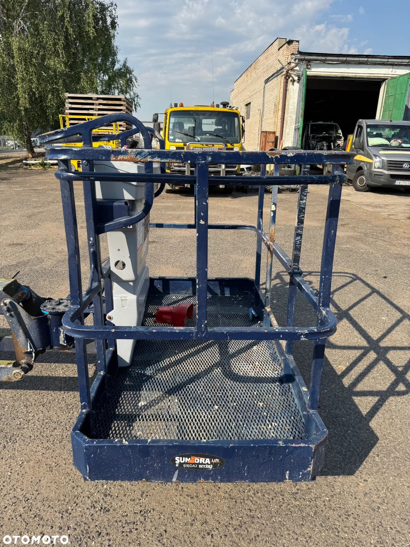 JLG 660SJ - 11