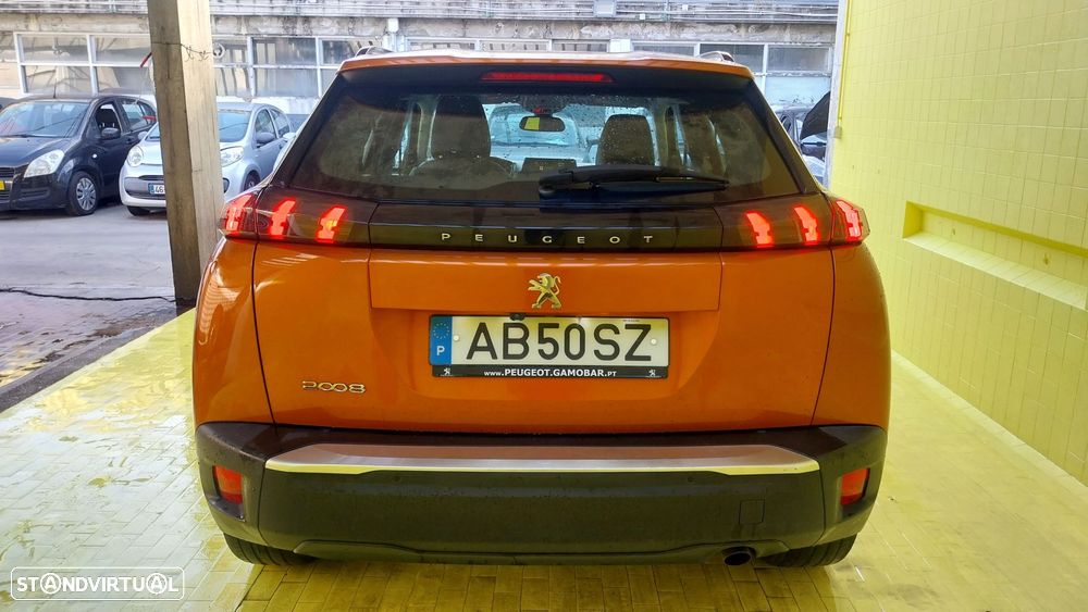 Peugeot 2008 1.2 PureTech Allure - 22