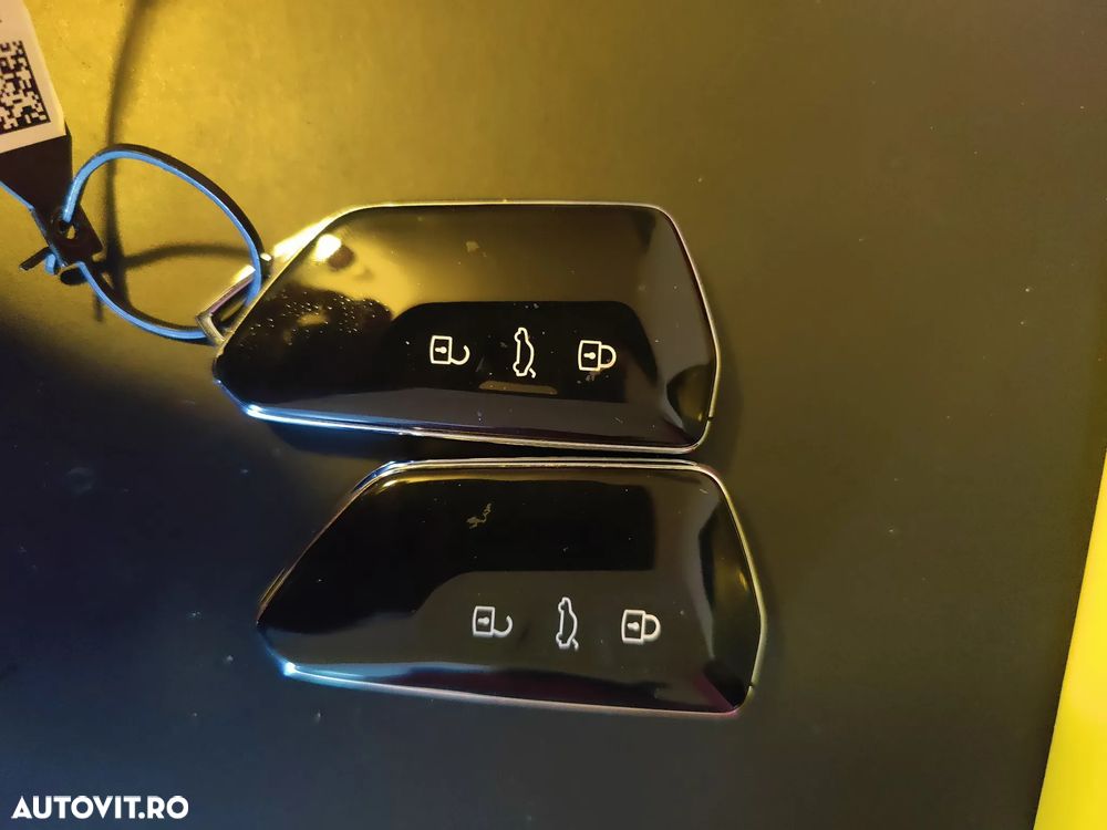 Skoda Octavia 2.0 TDI DSG Ambition - 25