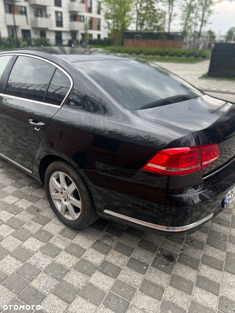 Volkswagen Passat 2.0 TDI DPF Comfortline - 8