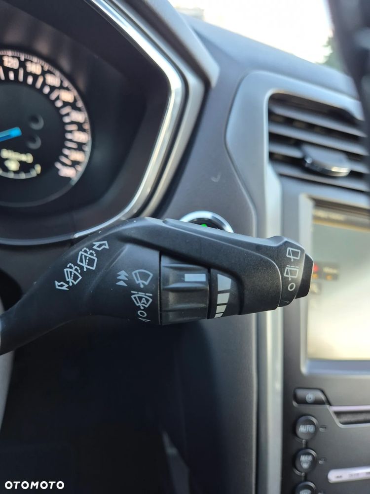 Ford Mondeo 2.0 TDCi STart-Stopp Titanium - 17