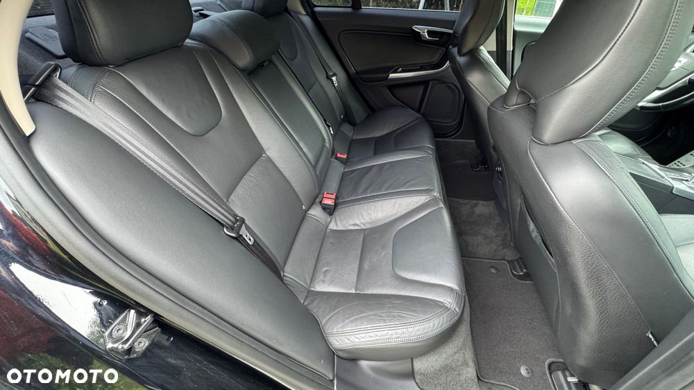 Volvo S60 T6 AWD Summum - 31