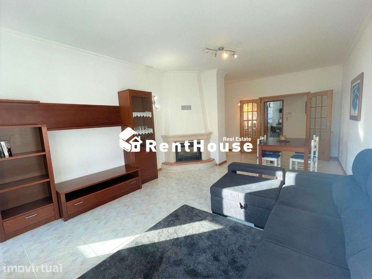 Apartamento T2 com garagem à Marginal - Grande imagem: 2/20