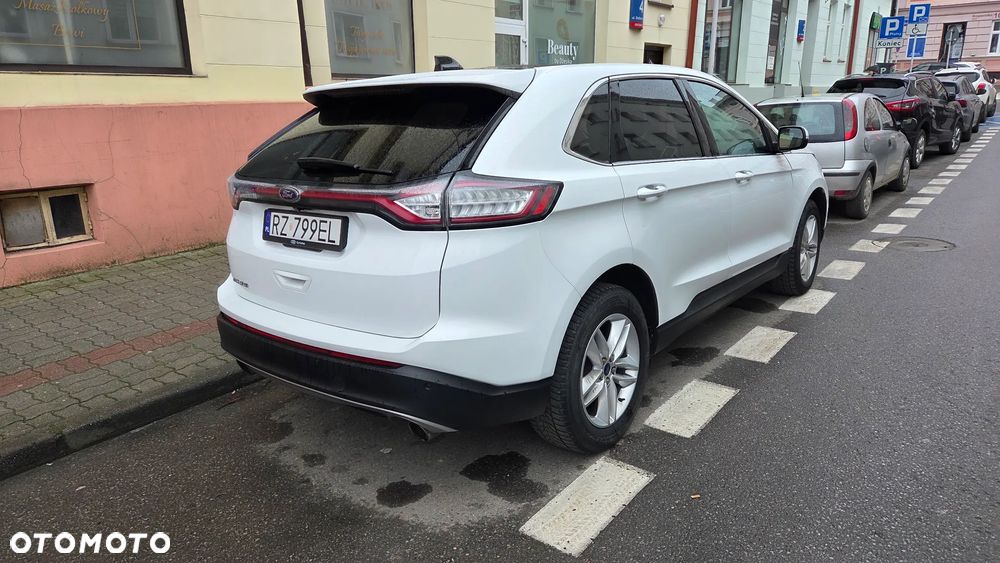 Ford Edge - 5