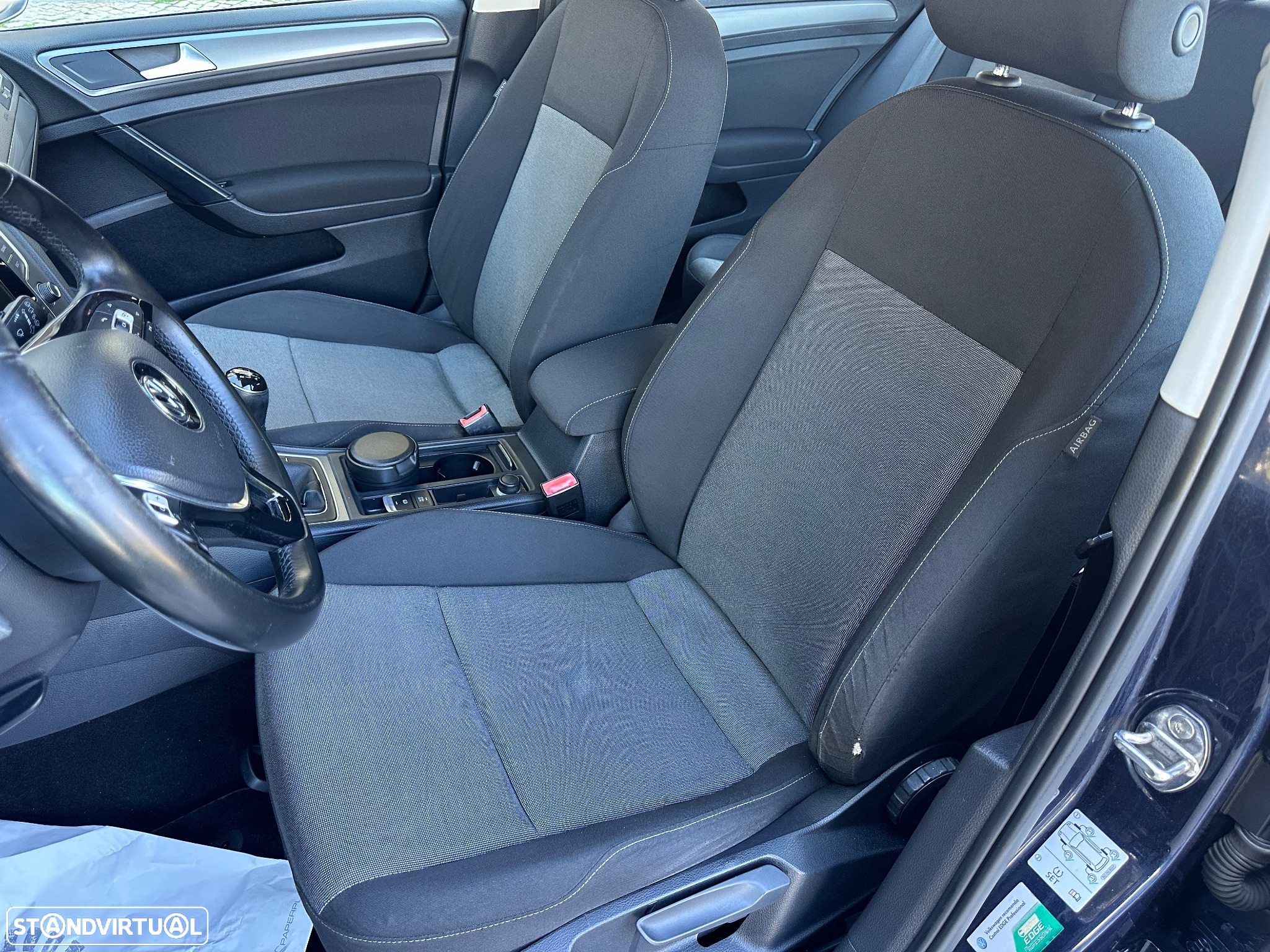 VW Golf 1.6 TDi Confortline - 8