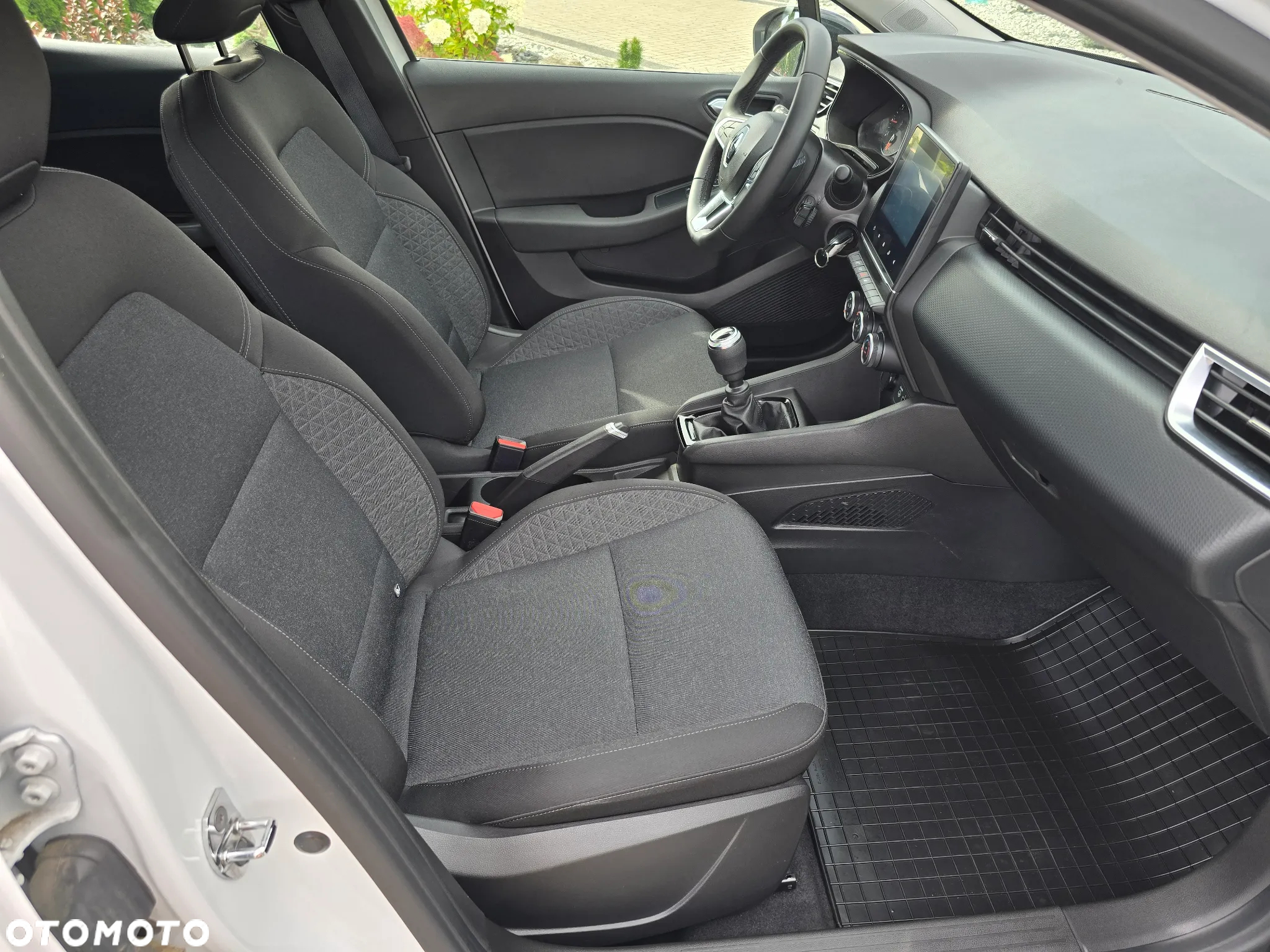 Renault Clio 1.0 TCe Equilibre - 21