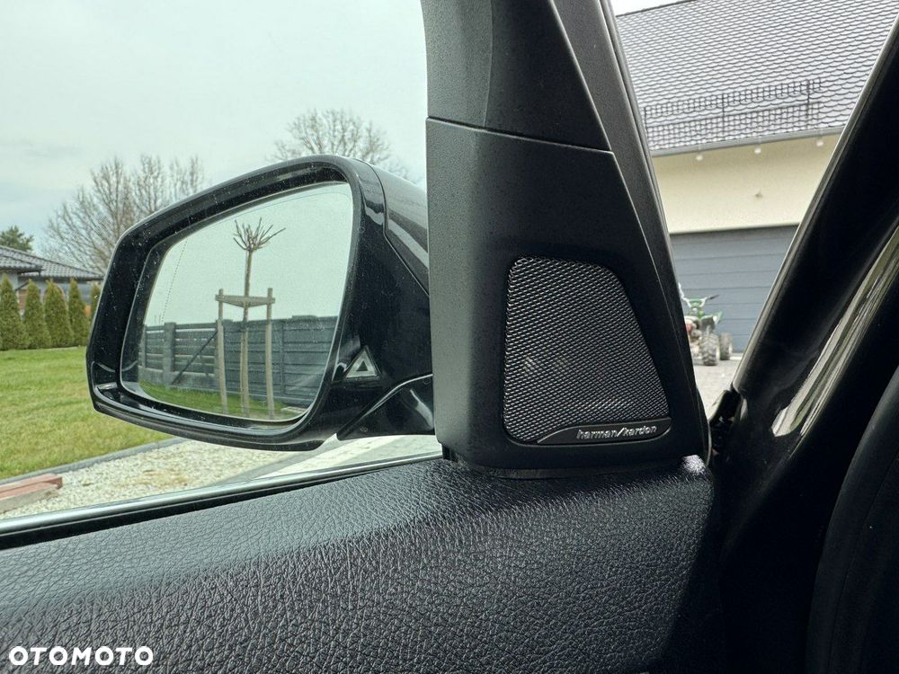 BMW Seria 5 520d Luxury Line sport - 37