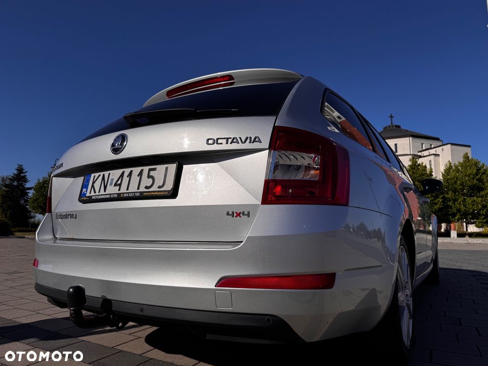 Skoda Octavia 2.0 TDI 4x4 Elegance DSG - 9
